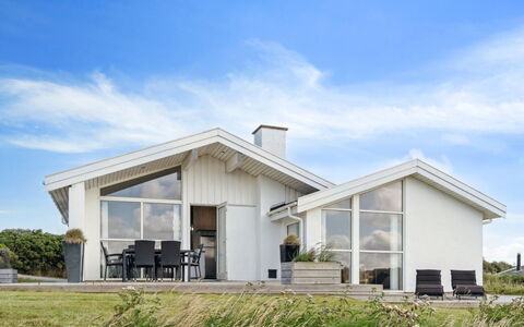 Ohto - 281M from the Sea: Wood, Wood Stain, Plank, Hardwood, Cottage, Deck, Siding, Shade, Wood Flooring, Garden Buildings