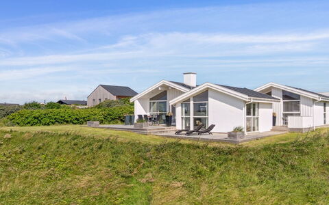 Ohto - 281M from the Sea: Wood, Wood Stain, Plank, Hardwood, Cottage, Deck, Siding, Shade, Wood Flooring, Garden Buildings