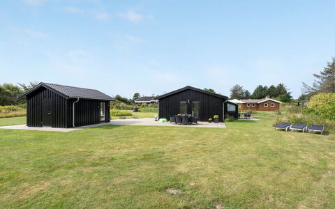 Thilde - 800M from the Sea: Plant Community, Sunlight, Herbaceous Plant, Garden, Plantation, Agriculture, Farm