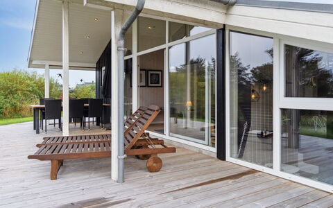 Herbiorn - 403M from the Sea: Flooring, Wall, Floor, Interior Design, Wood, Ceiling, Wood Flooring, Lighting, Furniture, Laminate Flooring