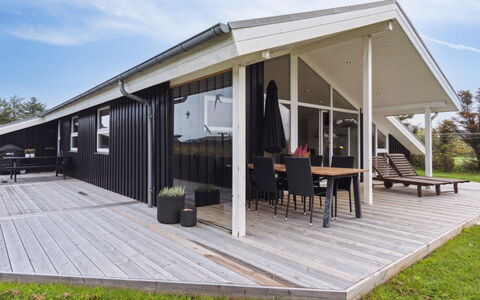 Herbiorn - 403M from the Sea: Flooring, Wall, Floor, Interior Design, Wood, Ceiling, Wood Flooring, Lighting, Furniture, Laminate Flooring