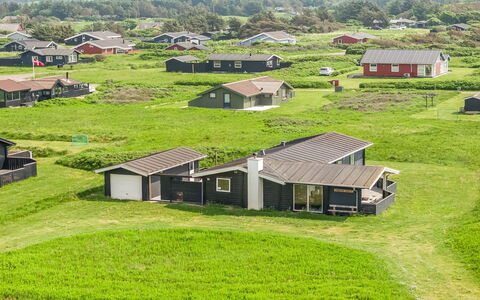 Sinnika - 75M from the Sea: House, Home, Door, Roof, Cottage, Estate, Garden, Shade, Siding, Yard