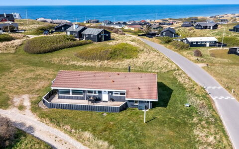 Venja - 200M from the Sea: Architecture, Roof, Home, Composite Material, Daylighting, Siding, Driveway