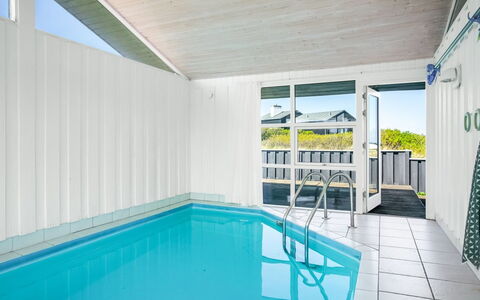 Venja - 200M from the Sea: Architecture, Roof, Home, Composite Material, Daylighting, Siding, Driveway