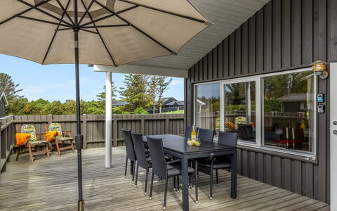 Aarthi - 637M from the Sea: Wood, Furniture, Porch, Wood Flooring, Chair, Outdoor Furniture, Deck, Wood Stain, Shade, Hardwood