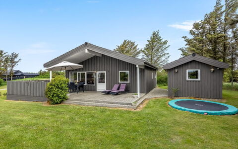 Aarthi - 637M from the Sea: Home, House, Cottage, Roof, Siding, Estate, Garden Buildings, Landscaping, Garden, Yard