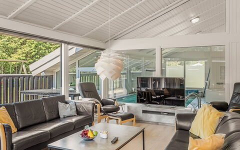 Franka - 950M from the Sea: Interior Design, Ceiling, Couch, Wood, Flooring, Furniture, Floor, Living Room, Lighting