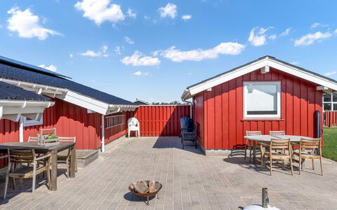 Skrallan - 400M from the Sea: Architecture, Roof, Home, Composite Material, Daylighting, Siding, Driveway