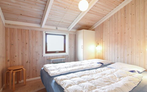Skrallan - 400M from the Sea: Wood, Bedroom, Home, Bed, Hardwood, Bed Sheet, Bedding, Bed Frame, Wood Stain, Plank
