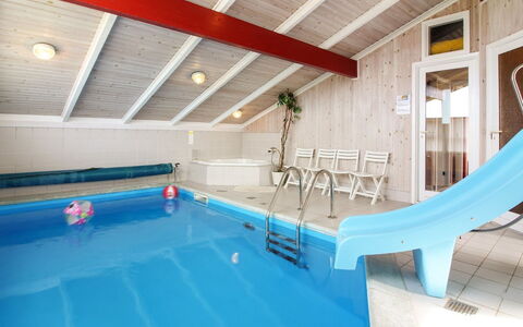 Skrallan - 400M from the Sea: Swimming Pool, Resort, Hotel, Eco Hotel, Leisure Centre