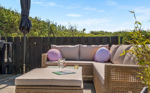 Idalia - 125M from the Sea: Blue, Shrub, Cottage, Groundcover, Garden, Estate, Shade, Landscaping, Farmhouse, Eco Hotel