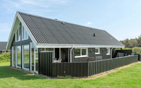 Ananda - 245M from the Sea: Plant Community, Sunlight, Herbaceous Plant, Garden, Plantation, Agriculture, Farm
