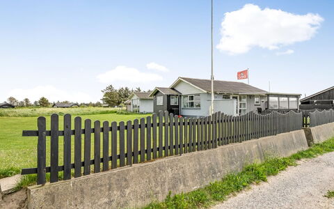 Stavros - 410M from the Sea: Grass, Grassland, Land Lot, Cottage, Rural Area, Meadow, Garden Buildings, Garden, Shed