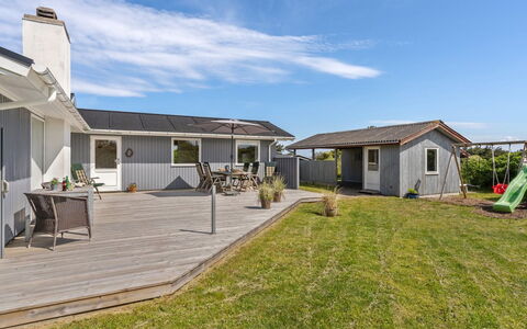 Wolfger - 350M from the Sea: Grass, Grassland, Land Lot, Cottage, Rural Area, Meadow, Garden Buildings, Garden, Shed
