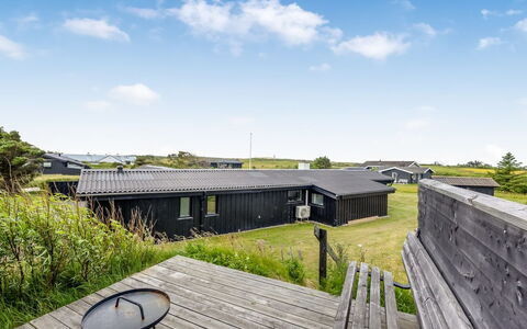 Albert - 340M from the Sea: Sky, Land Lot, Roof, Cottage, Slope, Estate, Meteorological Phenomenon, Plank, Farm