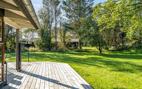 Emeli - 1.3Km from the Sea: Building, House, Wood, Home, Roof, Cottage, Residential Area, Shrub, Architecture