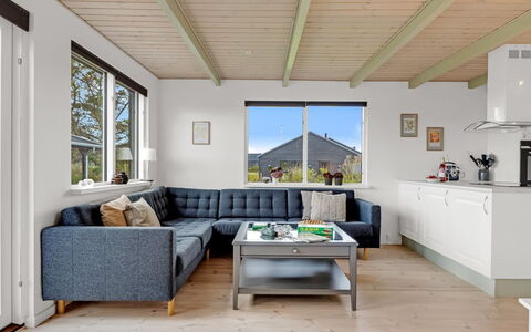 Benda - 348M from the Sea: Cottage, Home, House, Roof, Porch, Estate, Siding, Garden Buildings, Farmhouse, Yard