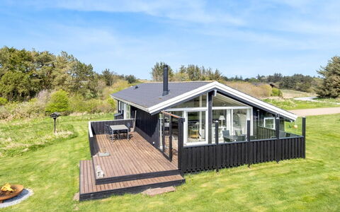 Wante - 900M from the Sea: House, Home, Door, Roof, Cottage, Estate, Garden, Shade, Siding, Yard