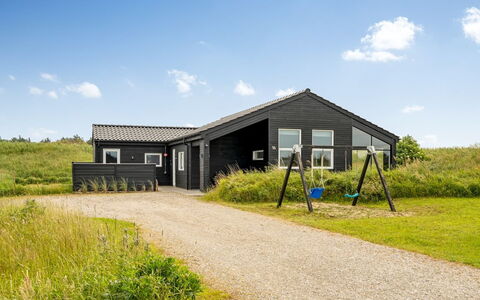 Grith - 1Km from the Sea: Wood, Roof, House, Cottage, Door, Home, Siding, Land Lot, Garden Buildings, Shed