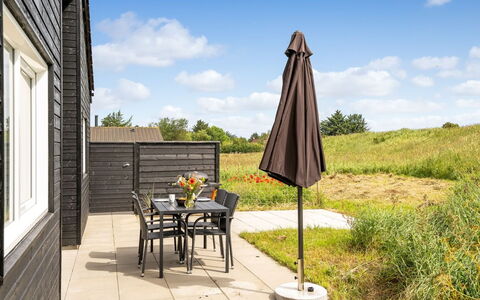 Grith - 1Km from the Sea: Plant Community, Sunlight, Herbaceous Plant, Garden, Plantation, Agriculture, Farm