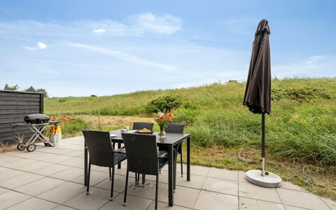 Grith - 1Km from the Sea: Plant Community, Sunlight, Herbaceous Plant, Garden, Plantation, Agriculture, Farm