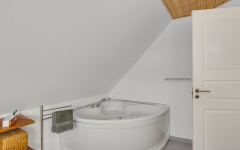 Othelia - 1.8Km from the Sea: Plumbing Fixture, Bathtub, Flooring, Bathroom, Floor, Interior Design, Plumbing, Tap, Sink