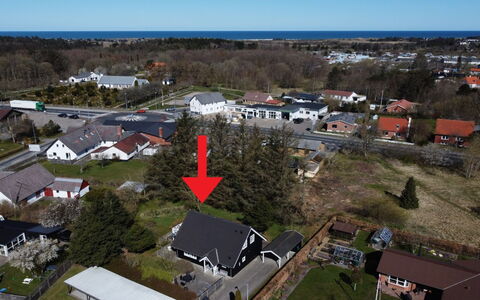 Othelia - 1.8Km from the Sea: Residential Area, Roof, House, Neighbourhood, Home, Landscape, Suburb, Land Lot, Human Settlement, Geological Phenomenon