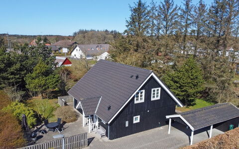 Othelia - 1.8Km from the Sea: Residential Area, Roof, Suburb, Driveway, Estate, Chimney