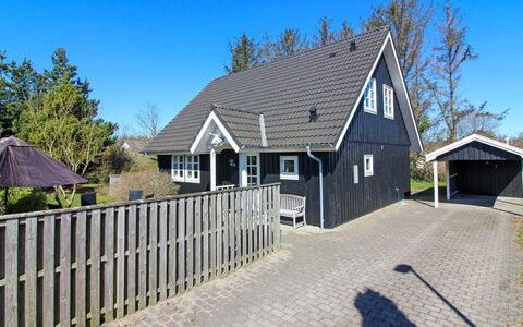 Othelia - 1.8Km from the Sea: Residential Area, Roof, Suburb, Driveway, Estate, Chimney