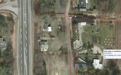 Gonda - 500M from the Sea: Roof, House, Home, Cottage, Siding, Estate, Driveway, Garden Buildings, Yard, Shed