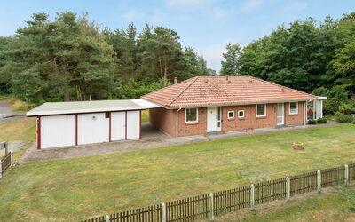 Maksimilian - 1.5Km from the Sea