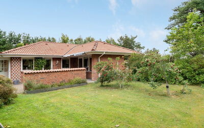 Maksimilian - 1.5Km from the Sea
