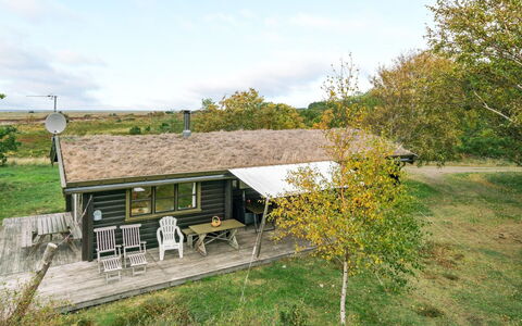 Gorjan - 300M from the Sea: Cottage, House, Roof, Rural Area, Home, Land Lot, Farmhouse, Porch, Shade, Garden