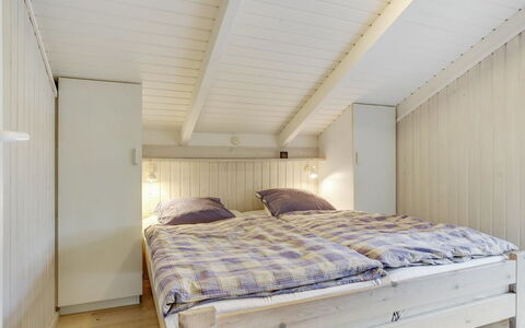 Helmtrud - 500M from the Sea: Wood, Bedroom, Interior Design, Flooring, Floor, Ceiling, Bed, Furniture, Room, Bedding