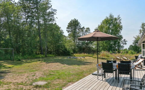 Wimar - 200M from the Sea: Wood, Roof, House, Cottage, Door, Home, Siding, Land Lot, Garden Buildings, Shed