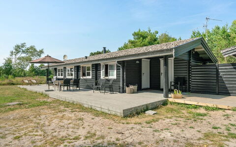 Wimar - 200M from the Sea: Wood, Home, Porch, Deck, Hardwood, Roof, Wood Stain, Wood Flooring, Eco Hotel
