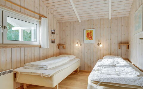 Thomasine - 1.5Km from the Sea: Wood, Bedroom, Bed, Interior Design, Ceiling, Bedding, Bed Sheet, Home, Bed Frame, Floor