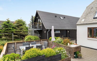 Eivi - 150M from the Sea