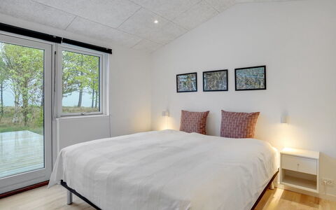 Djuna - 200M from the Sea: Wood, Ceiling, Bedroom, Interior Design, Bed, Flooring, Room, Floor, Home, Bedding