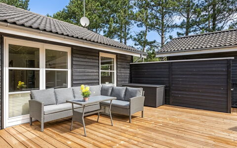 Filimena - 350M from the Sea: Wood, Home, Porch, Deck, Hardwood, Roof, Wood Stain, Wood Flooring, Eco Hotel