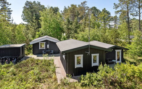 Ascen - 300M from the Sea: House, Landscape, Land Lot, Roof, Rural Area, Home, Cottage, Estate, Garden Buildings, Landscaping