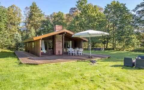 Thorger - 5Km from the Sea: Wood, Home, Porch, Deck, Hardwood, Roof, Wood Stain, Wood Flooring, Eco Hotel