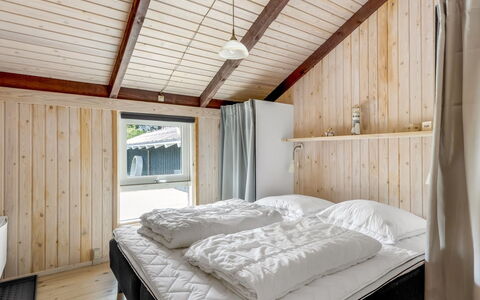Eliana - 350M from the Sea: Wood, Bedroom, Ceiling, Bed, Interior Design, Floor, Home, Furniture, Bedding, Bed Sheet