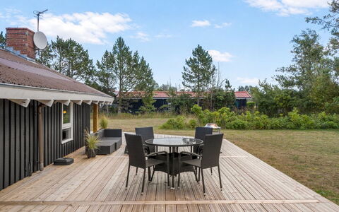 Eliana - 350M from the Sea: Wood, Wood Flooring, Hardwood, Roof, Home, Porch, Land Lot, Deck, Plank, Wood Stain