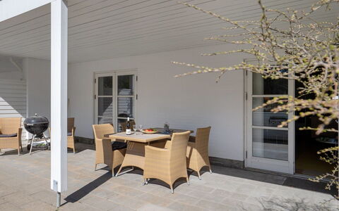 Shana - 800M from the Sea: Plant Community, Sunlight, Herbaceous Plant, Garden, Plantation, Agriculture, Farm