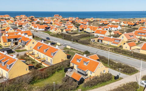 Hialmar - 400M from the Sea: Architecture, Roof, Home, Composite Material, Daylighting, Siding, Driveway