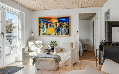Hialmar - 400M from the Sea