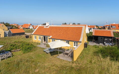 Jantje - 500M from the Sea: Mountain, Mountainous Landforms, Snow, Winter, Mountain Range, Hill, Glacial Landform, Highland, Hill Station, Landscape