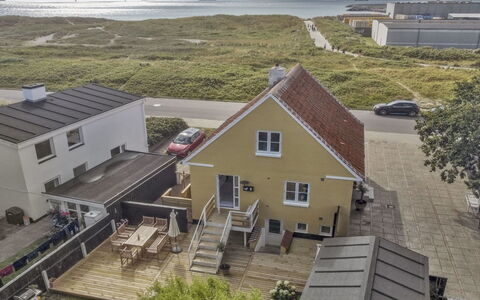 Elka - 100M from the Sea: Apartment, Shade, Balcony, Chair, Fence, Outdoor Furniture, Aluminium, Artificial Turf