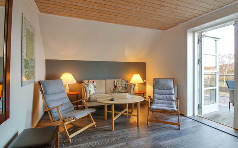 Gæsling - 1.6Km from the Sea: Home, Residential Area, House, Cottage, Roof, Land Lot, Siding, Garden, Estate, Lawn